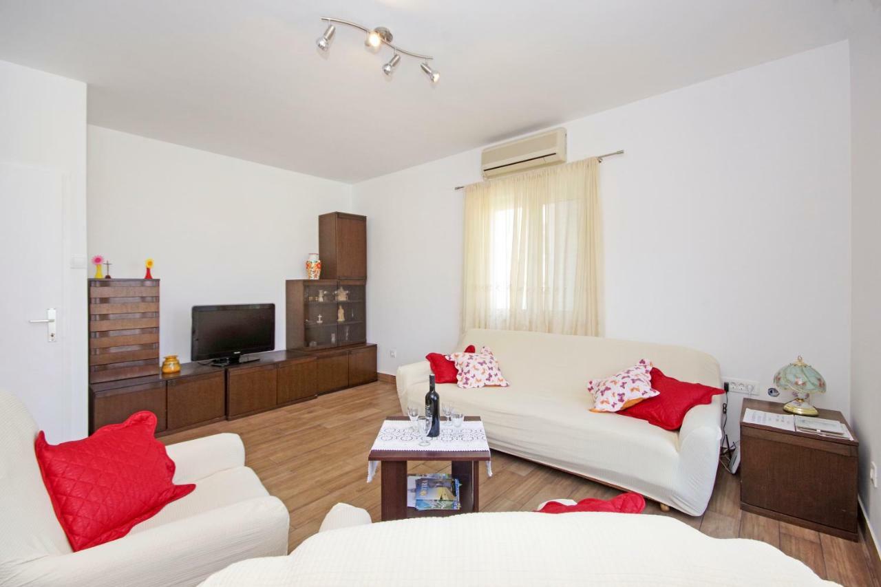 Kuca Za Odmor Toni Apartment Postira Exterior photo